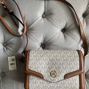 Michael Kors crossbody purse